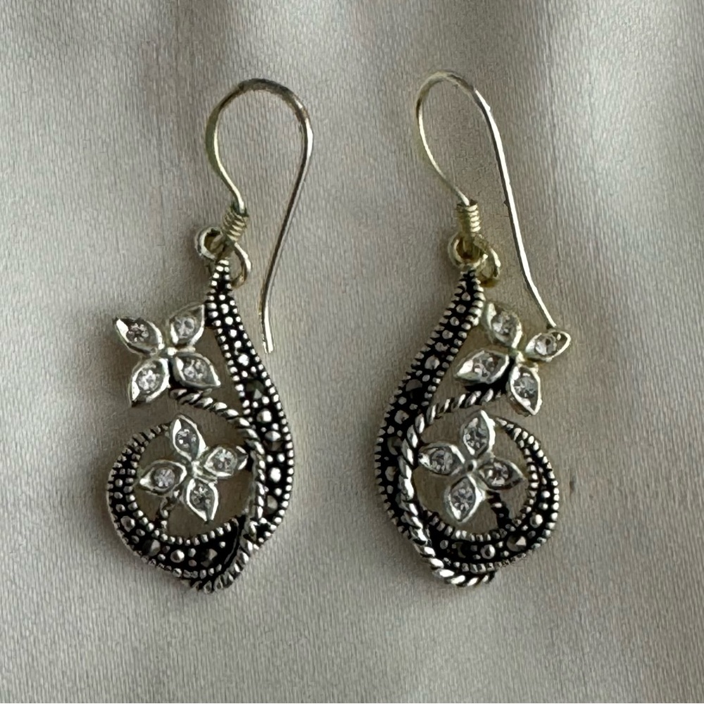 Butterfly Swirl Black Sterling Silver Dangle Elegant Floral Earrings - Picture 5 of 5